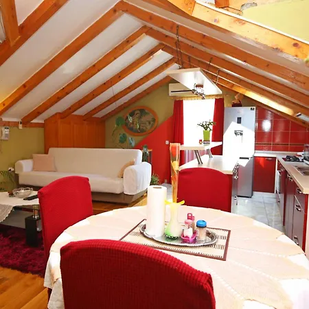 Mama Cvita-city Apartment